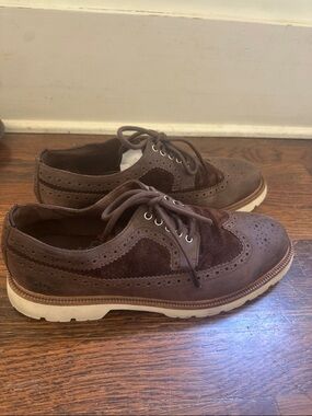 Cole Haan Classic Brown Suede Wingtip Oxford Men - Stylish Casual Dress size 10